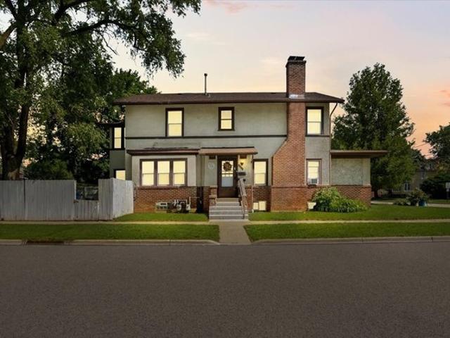 House for sale in Waukegan, Illinois