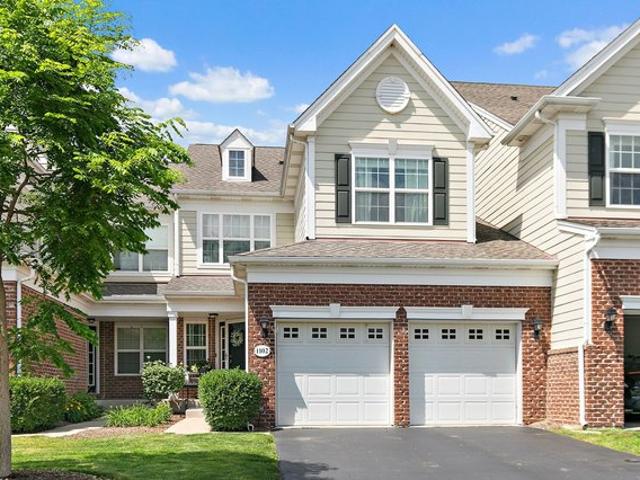 Townhouse for sale in Elgin, Illinois