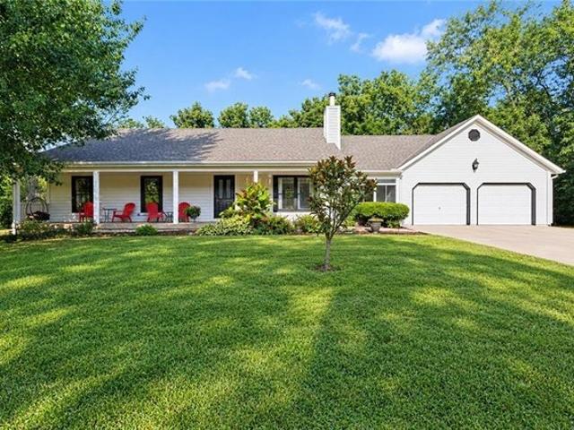 House for sale in Louisburg, Miami County