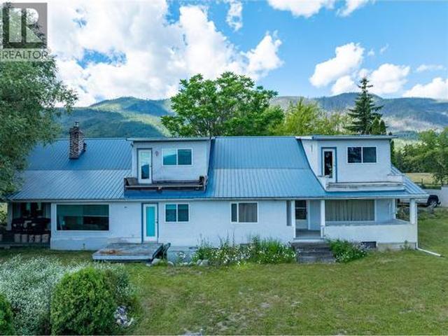 House for sale in Sorrento, British Columbia