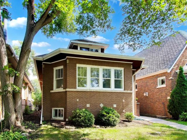 House for sale in Oak Park, Illinois