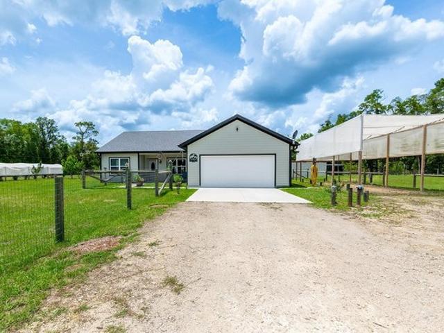House for sale in Chiefland, Florida
