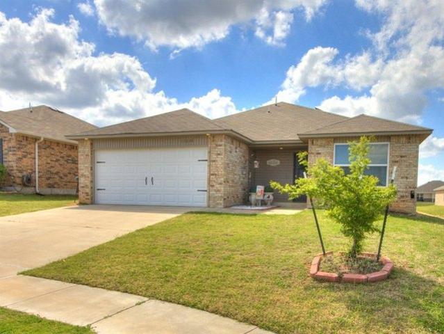 House for sale in Yukon, Oklahoma