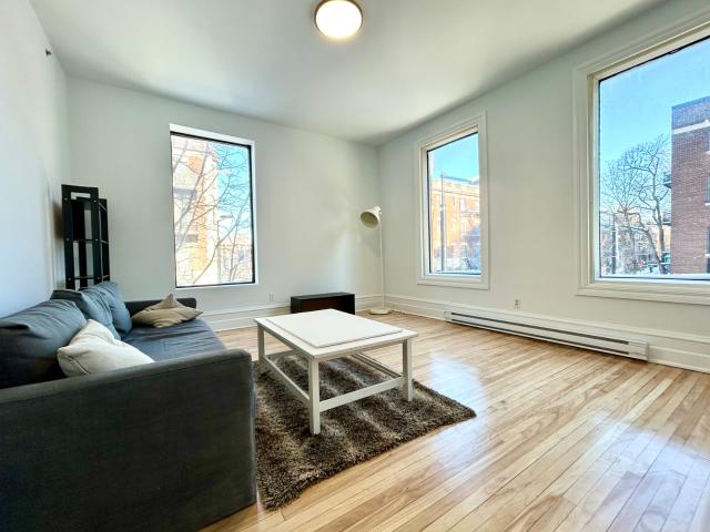 Apartment for rent in St. Leonard's, Quebec