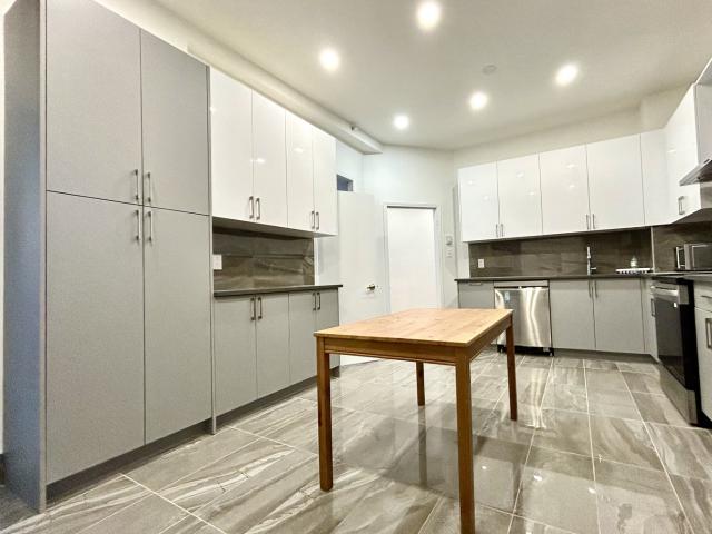 Apartment for rent in St. Leonard's, Quebec