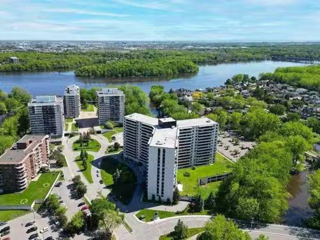 Condo for sale in Chomedey, Quebec