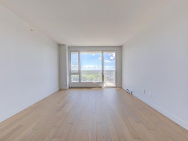 Condo for sale in Chomedey, Quebec