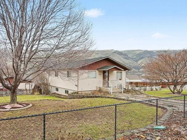 House for sale in Asotin, Washington