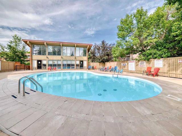 Apartment for sale in Northwest, Alberta