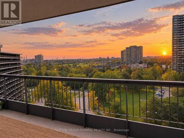 Condo for sale in York Centre, Toronto
