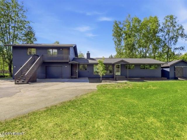 House for sale in Alaska