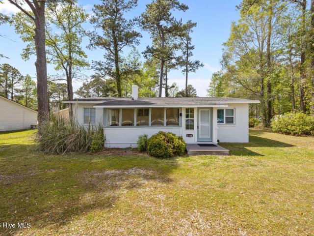 House for sale in Oriental, North Carolina