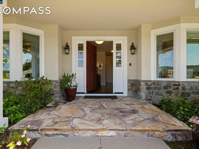 House for sale in Moraga