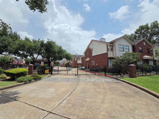 Townhouse for sale in Stafford, Texas