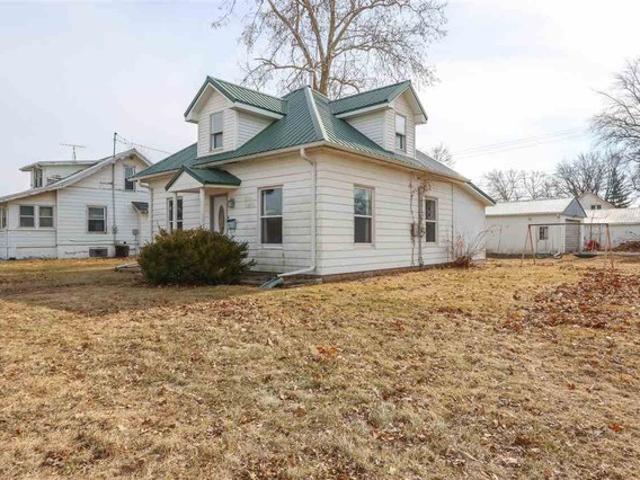 House for sale in Washington, Iowa