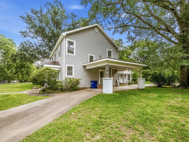 House for sale in Crockett, Texas