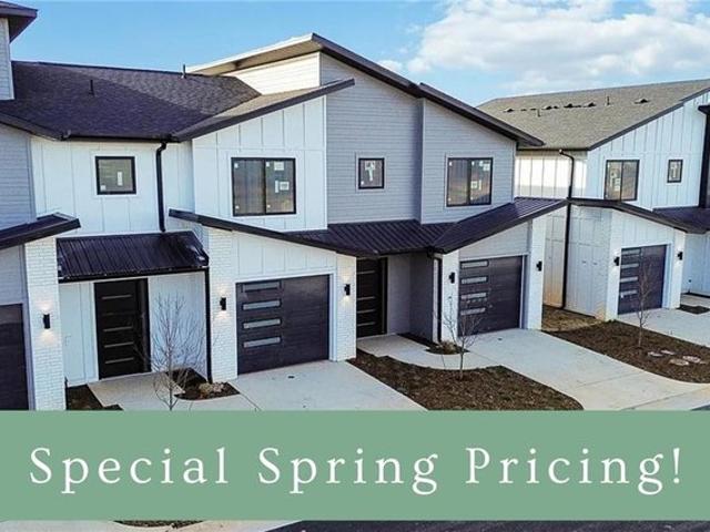 Townhouse for sale in Ark