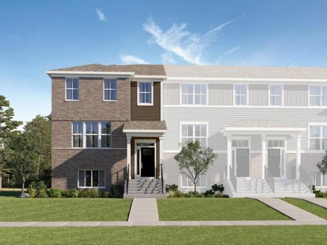 Townhouse for sale in Algonquin