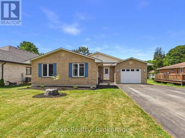 House for sale in Howick, Ontario