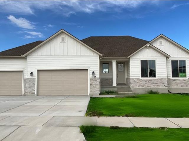 House for sale in Saratoga Springs, Utah
