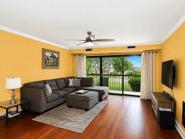 Condo for sale in Naperville, Illinois