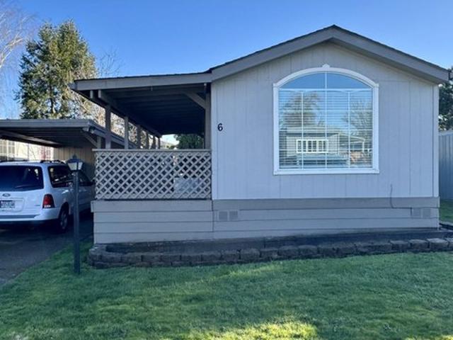 House for sale in Oregonia