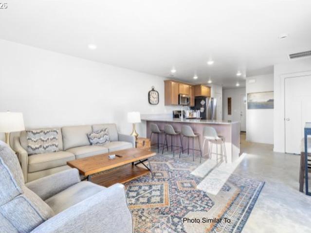 Townhouse for sale in Oregonia