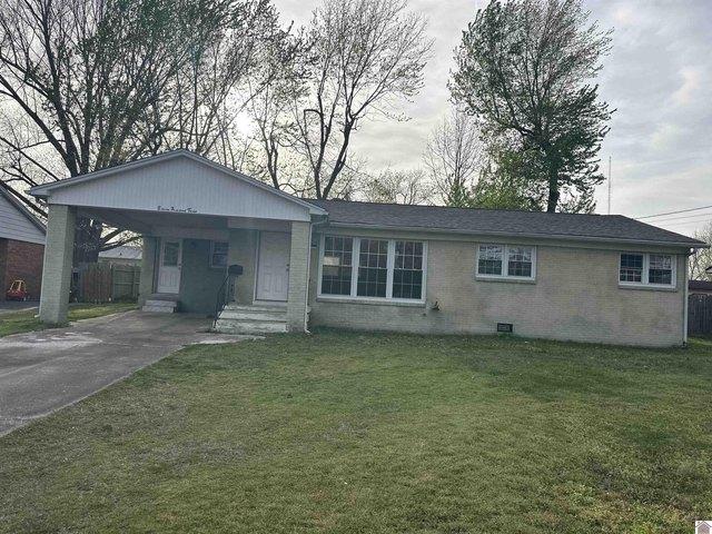 House for sale in Mayfield, Kentucky