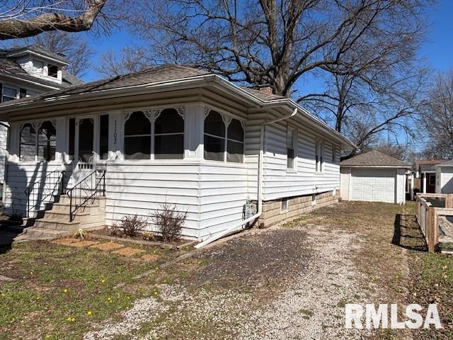 House for sale in Taylorville, Illinois