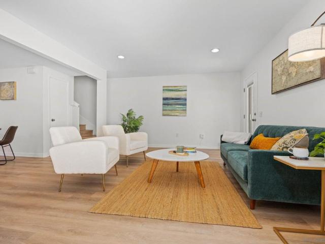 Townhouse for sale in Cardiff, California