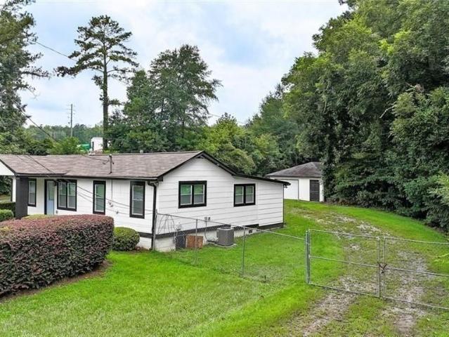 Commercial for sale in Boulder Park Estates, Lithia Springs