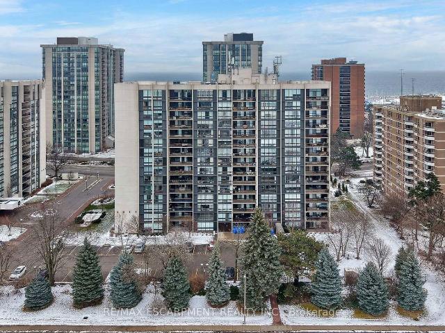 Condo for sale in Toronto, Golden Horseshoe