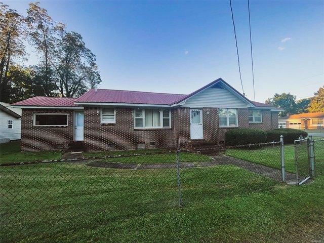 House for sale in Clanton, Alabama
