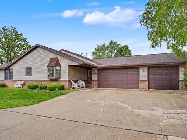 Condo for sale in Urbana, Illinois