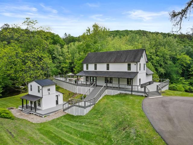 House for sale in Shawnee On Delaware, Pennsylvania
