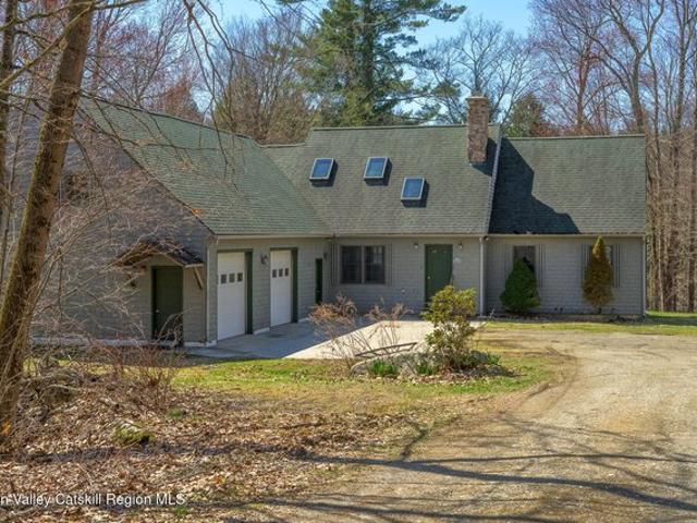 House for sale in Brainard, New York
