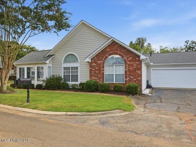 Condo for sale in Brandon, Mississippi