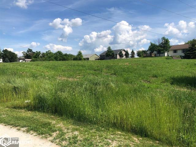 Land for sale in Chariton, Iowa