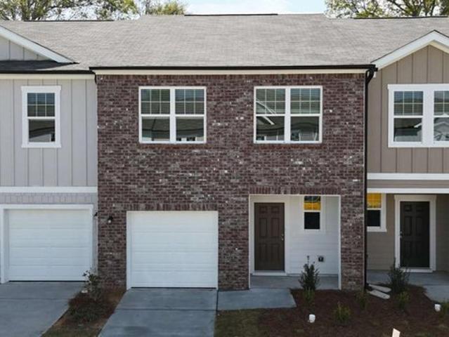 Townhouse for sale in Auburn, Georgia