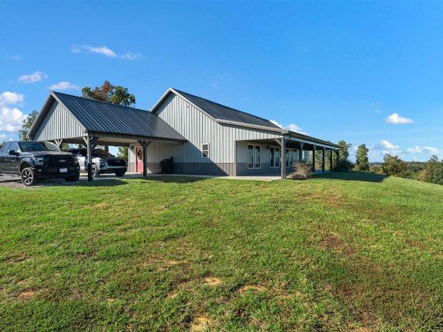 House for sale in Morgantown, Butler County