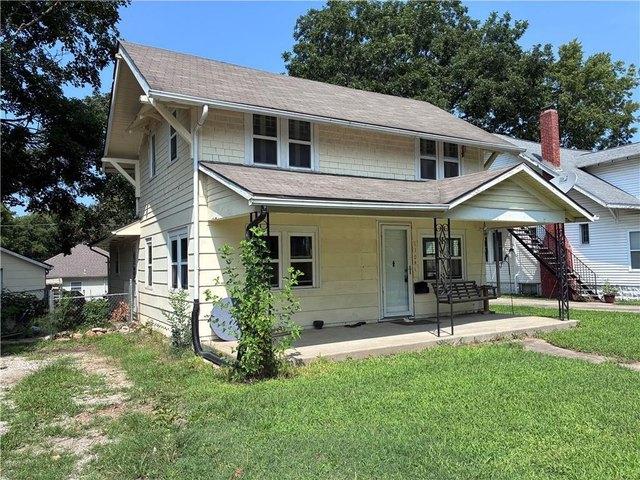 House for sale in Harrisonville, Missouri