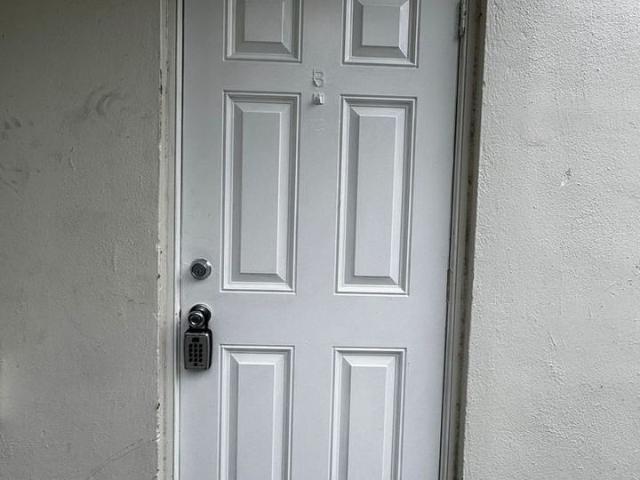 Apartment for rent in Palm Beach Lakes, West Palm Beach