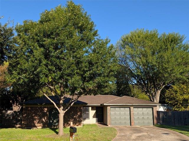 House for sale in Benbrook, Tarrant County