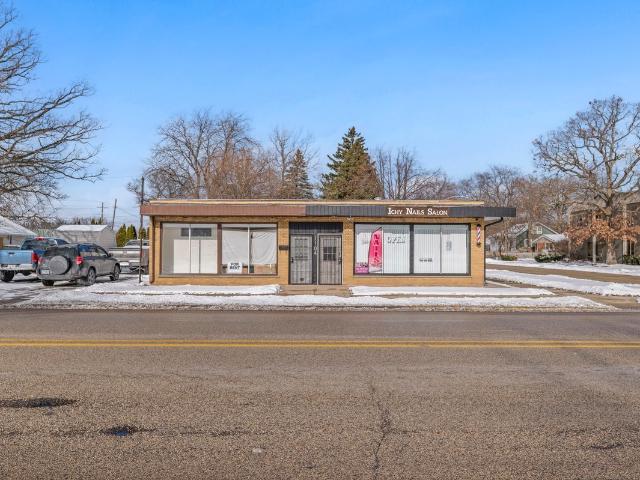 Commercial for sale in Waukegan, Illinois