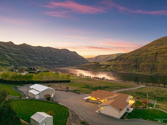 House for sale in Asotin, Washington