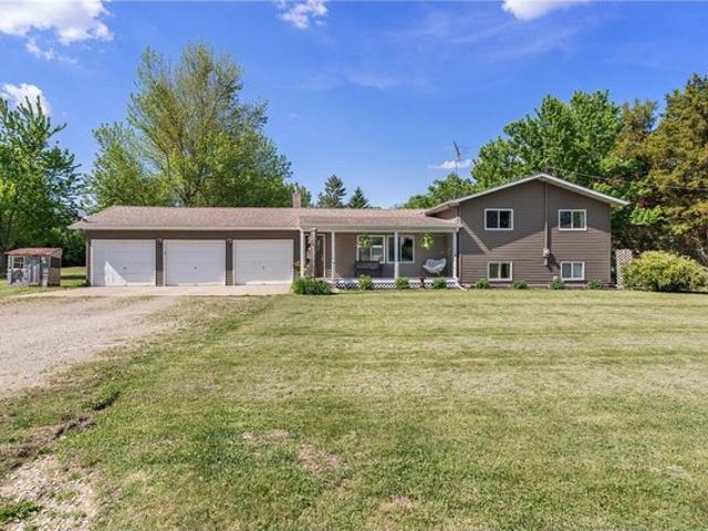 House for sale in Waseca, Minnesota