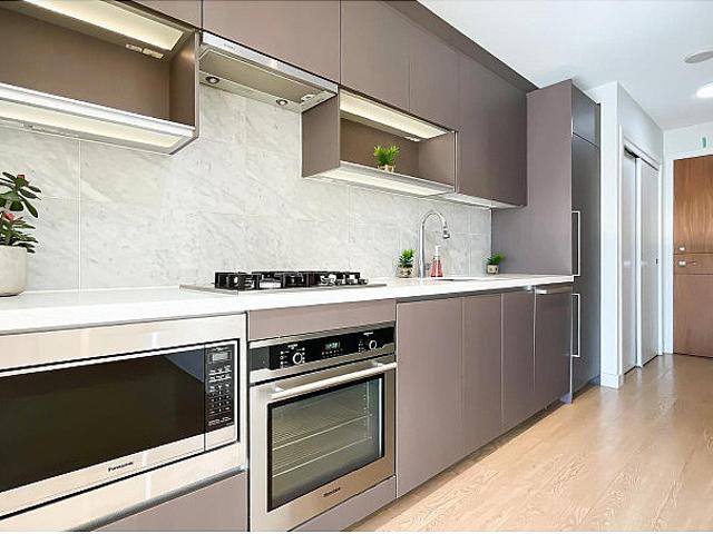 Condo for sale in Surrey, British Columbia