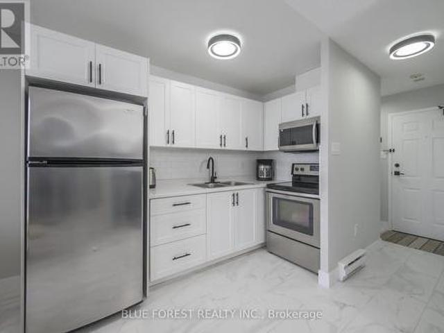 Condo for sale in Arva, Ontario