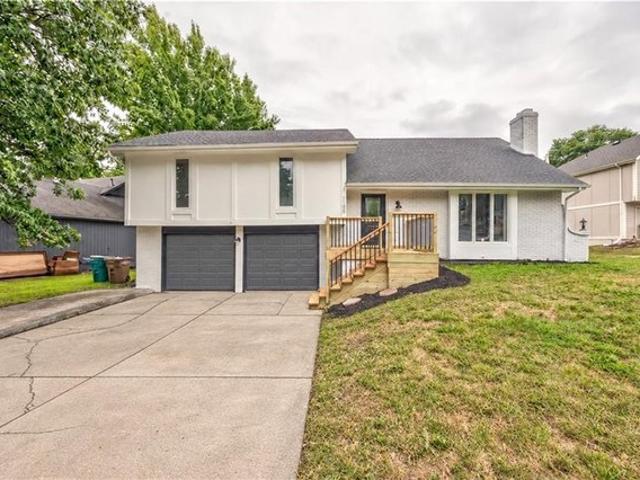 House for sale in Silver Lake, Raymore