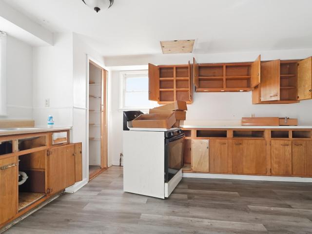 House for sale in Hobart, Lake County